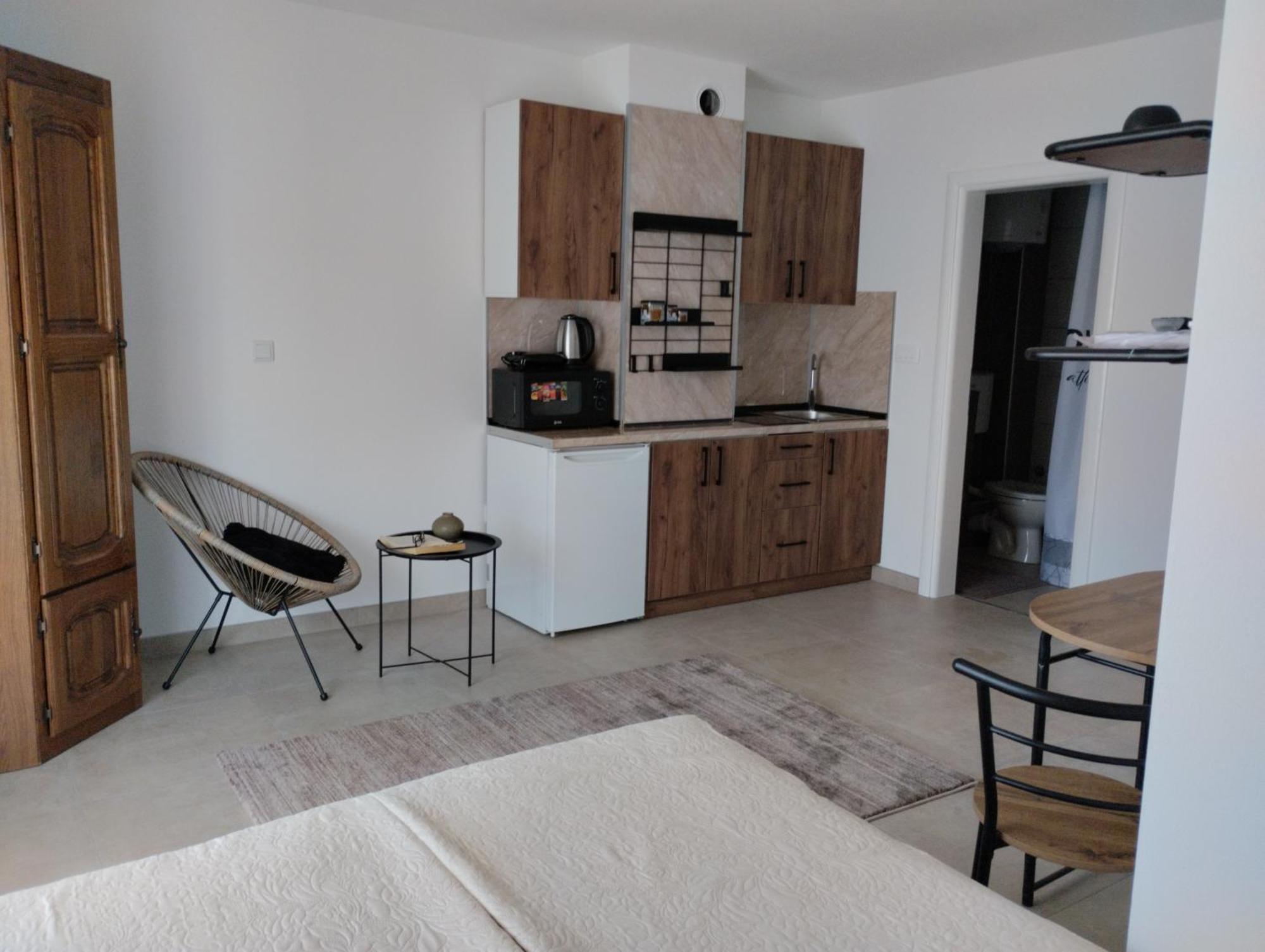 Iris Apartment Ivanica Exterior photo