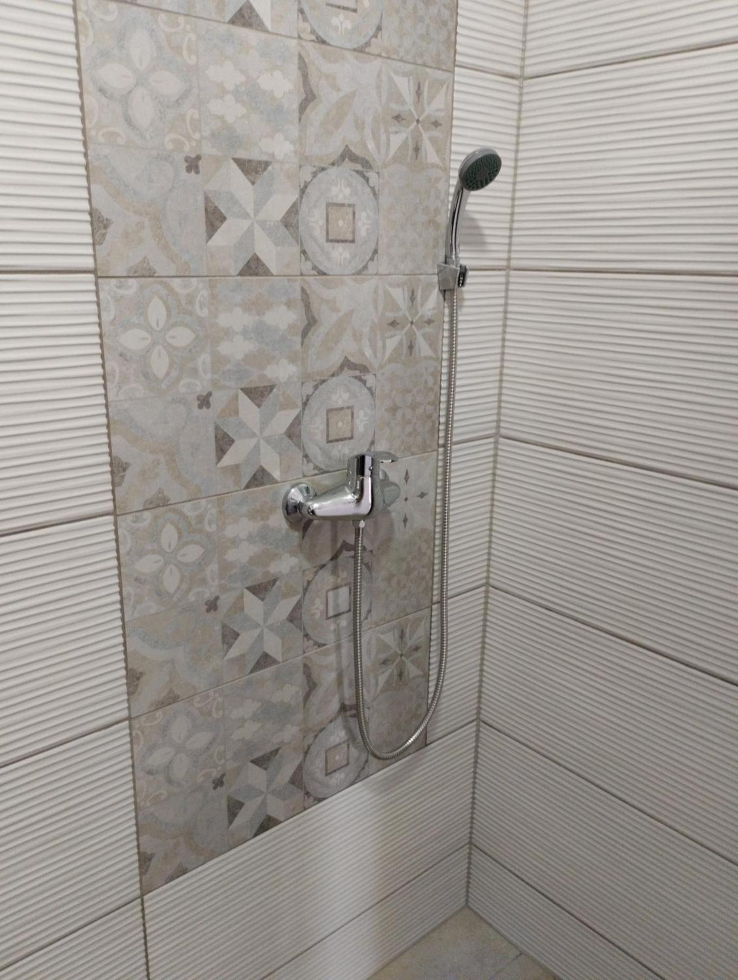 Iris Apartment Ivanica Exterior photo